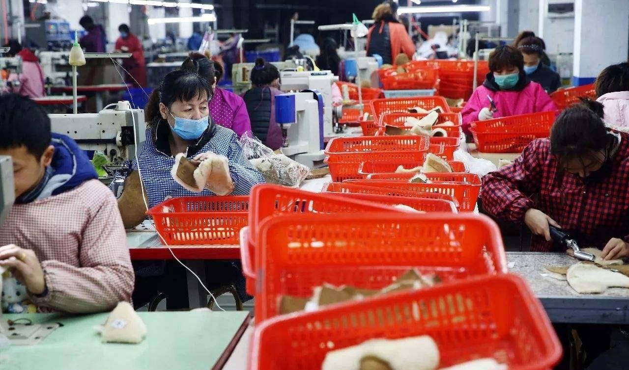 中国十大人口最多的村_中国人口最多的邻国