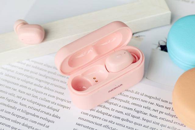 耳机|诺基亚终于不再用“情怀”出牌，这款真无线耳机真是太懂妹子的心