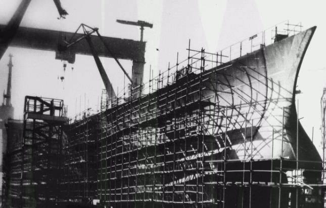 苏联为何没造核动力航母？建成20%，却被粗暴肢