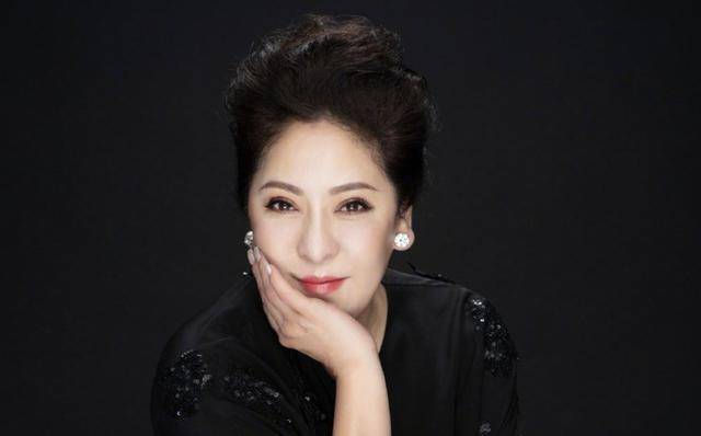 急救|原创向太自曝心梗住院急救,ICU医生随时待命,住院一个多月才回家