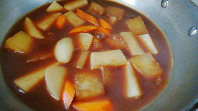 星空体育APP-
好吃的牛肉只要加这两种提味料炖煮牛肉酱香浓郁牛肉味十足不油腻(图11)