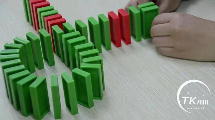 多米诺的100种摆法图解之030