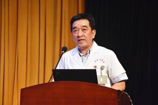 太原市中心医院举办“庆祝第三个中国医师节”医师大会