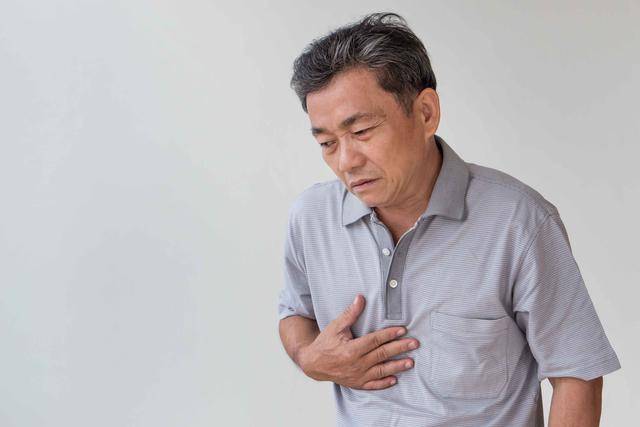 45岁男人，若4个症状都没有，恭喜肺还很健康，继续保持或能延寿