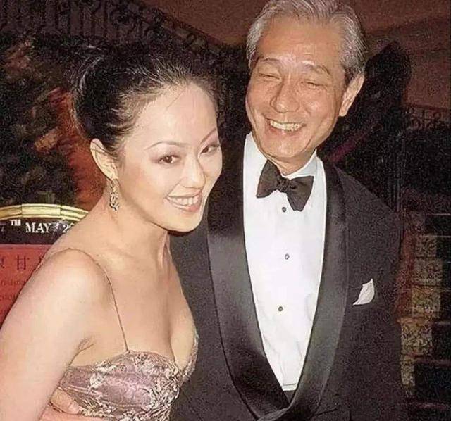 人间|还完2.5亿债务背后,是真“人间富贵花”章小蕙