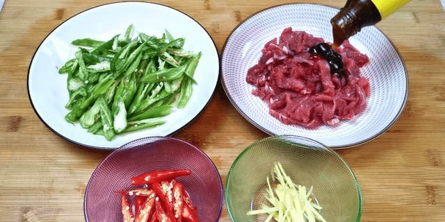 牛肉怎么炒好吃又嫩不用辣椒 a0e58a4bedc44710b995ea115de5a4bd.png