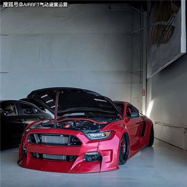 airbft气动避震李洋分享野马改装低趴姿态视觉盛宴