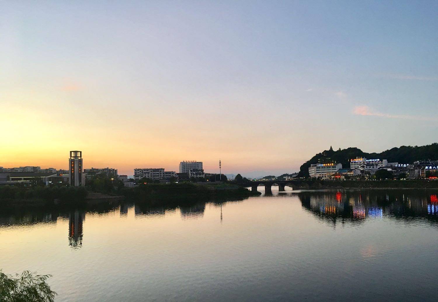 黄山市区县经济总量排名_黄山市区