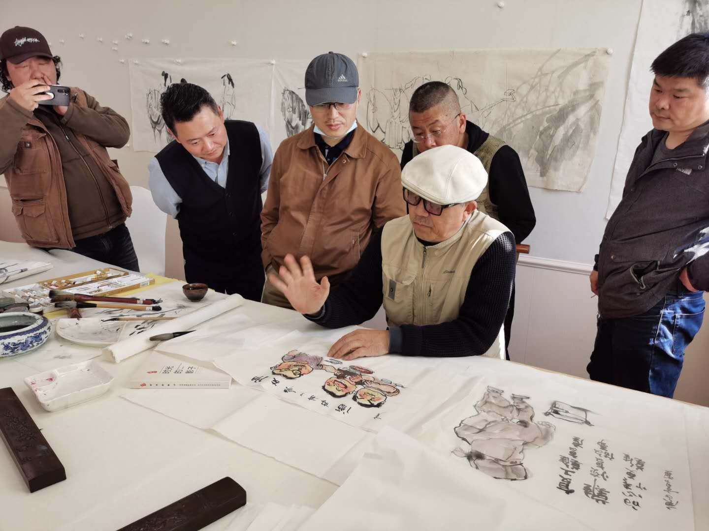 人物画|人民美术家-画之有味、品之生趣：画家俞成林