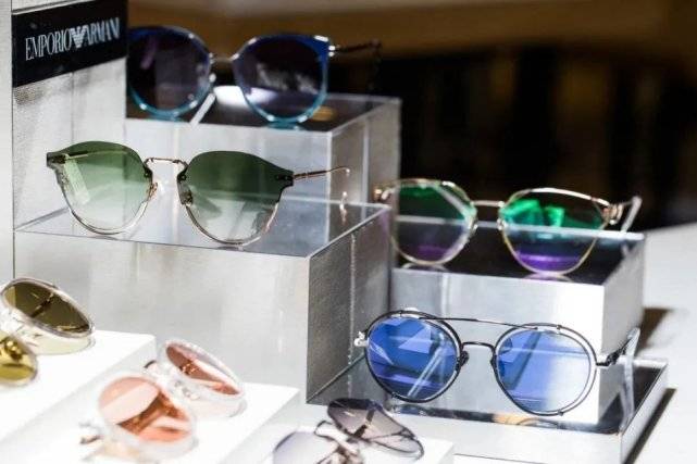 眼镜|正佳高空眼镜博览馆，1000+款网红镜框任选！