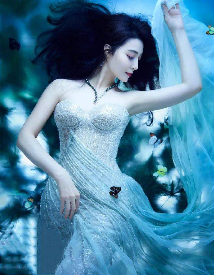 原创范冰冰最新婚纱照太美了轻盈薄纱梦幻浪漫女王也变小女人