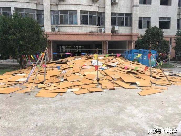 我爱过几个人怎么还不够 这所211将学生宿舍改造成7人间引争议 校方已回应 百年教育网