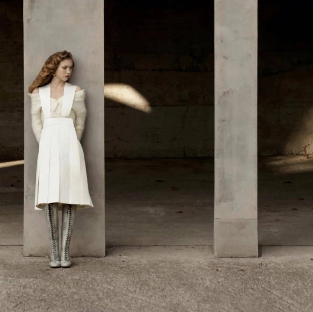 Moss|这个女人统一了90年代的审美，那她女儿呢？