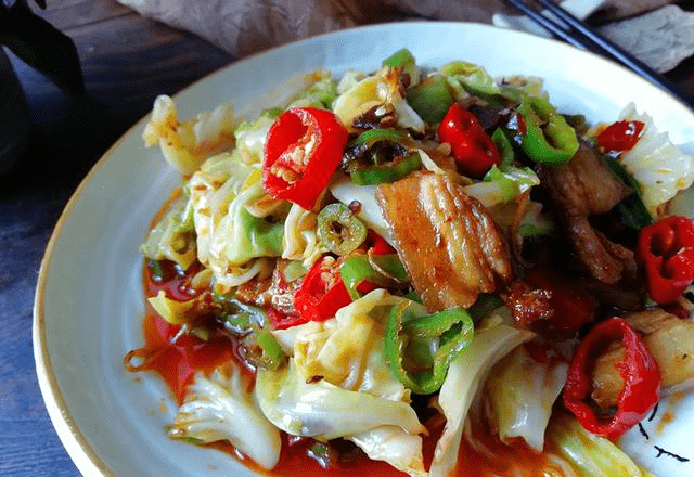 手撕包菜怎么做比较下饭 8f223293faf546fca9c9afe4747b972d.png