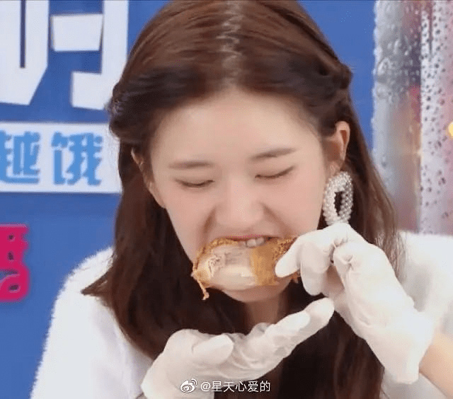 斑秃|赵露思最新生图居然被曝斑秃？发量一骑绝尘也经不住这么造啊...