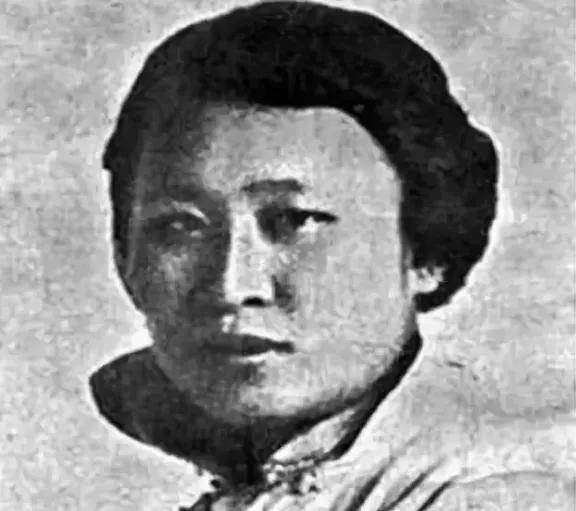 汪精卫是什么时候出生 2f8f4cbc6379401f93c5adae18dea625.jpeg