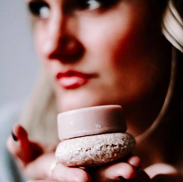 产品|有机保养不香了？2020最新保养趋势：无水美妆欧美凭何瞬间爆红