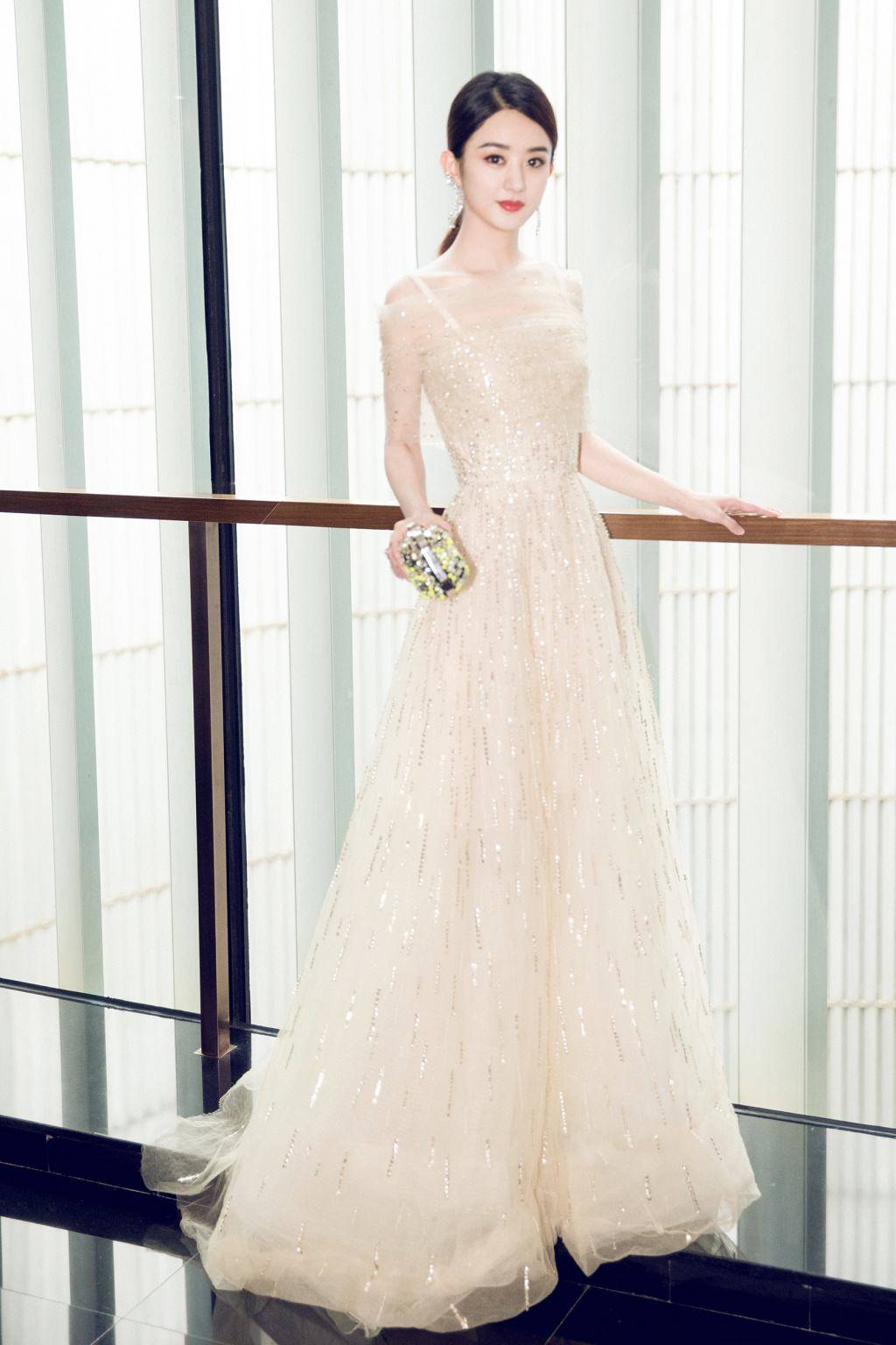 Dior|产后复出的赵丽颖，可能是下一个带货女王？