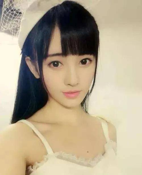 刘海|当毛发都在伪造的鞠婧祎失去刘海，场面瞬间窒息！