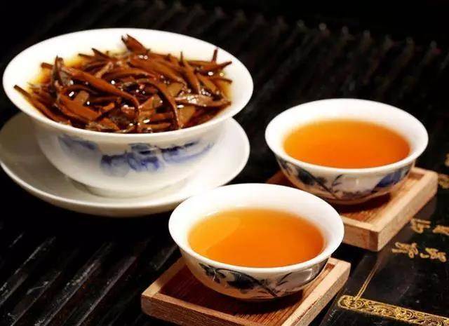 陈皮能泡一宿第二天还能接着喝吗 191662c41143445eb10a37cfdeb3855c.jpeg