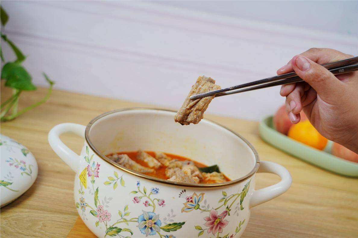 普罗旺斯|高颜值，有内涵，时尚精致珐琅锅带你享受高品质生活！