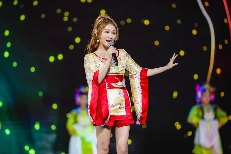 小唐人组合受邀演出央视七夕特别节目  一曲国风