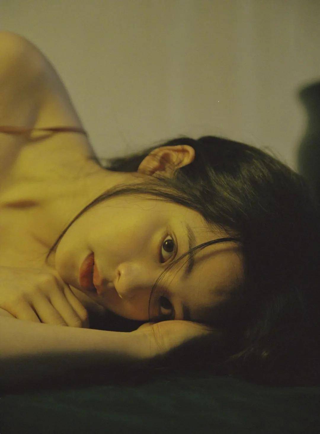 fa|欧阳娜娜为转型拍新封面，什么水平？（慎入）