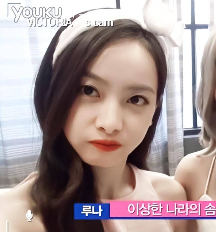 宋茜好|女星长发的样子可以有多好看？陈小纭哪像31岁，宋茜好软萌呀