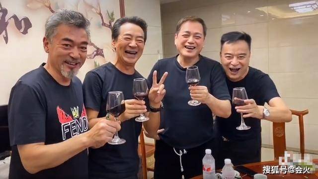 专业户|原创四大“老爷专业户”齐聚，64岁汤镇宗变化最大！俩女儿貌美惹人馋