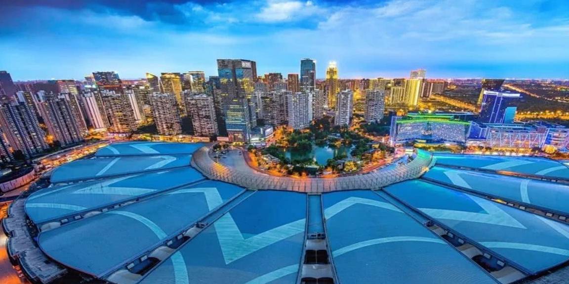 川贵gdp_中国gdp增长图(3)