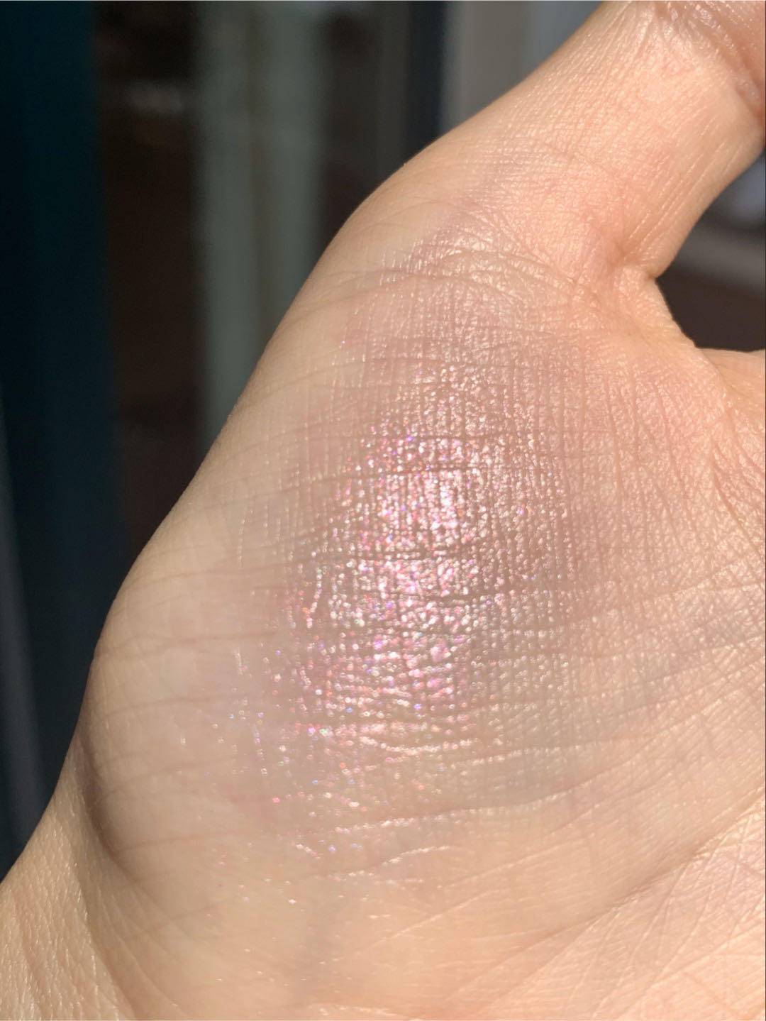 一面|高级感一扫就有，让你一面变立体脸的神器 —— 高光