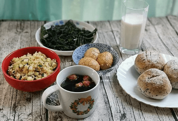 自己做面包为什么冷了会变硬 671836eb86d54d9b9fade8e5dd945d12.png