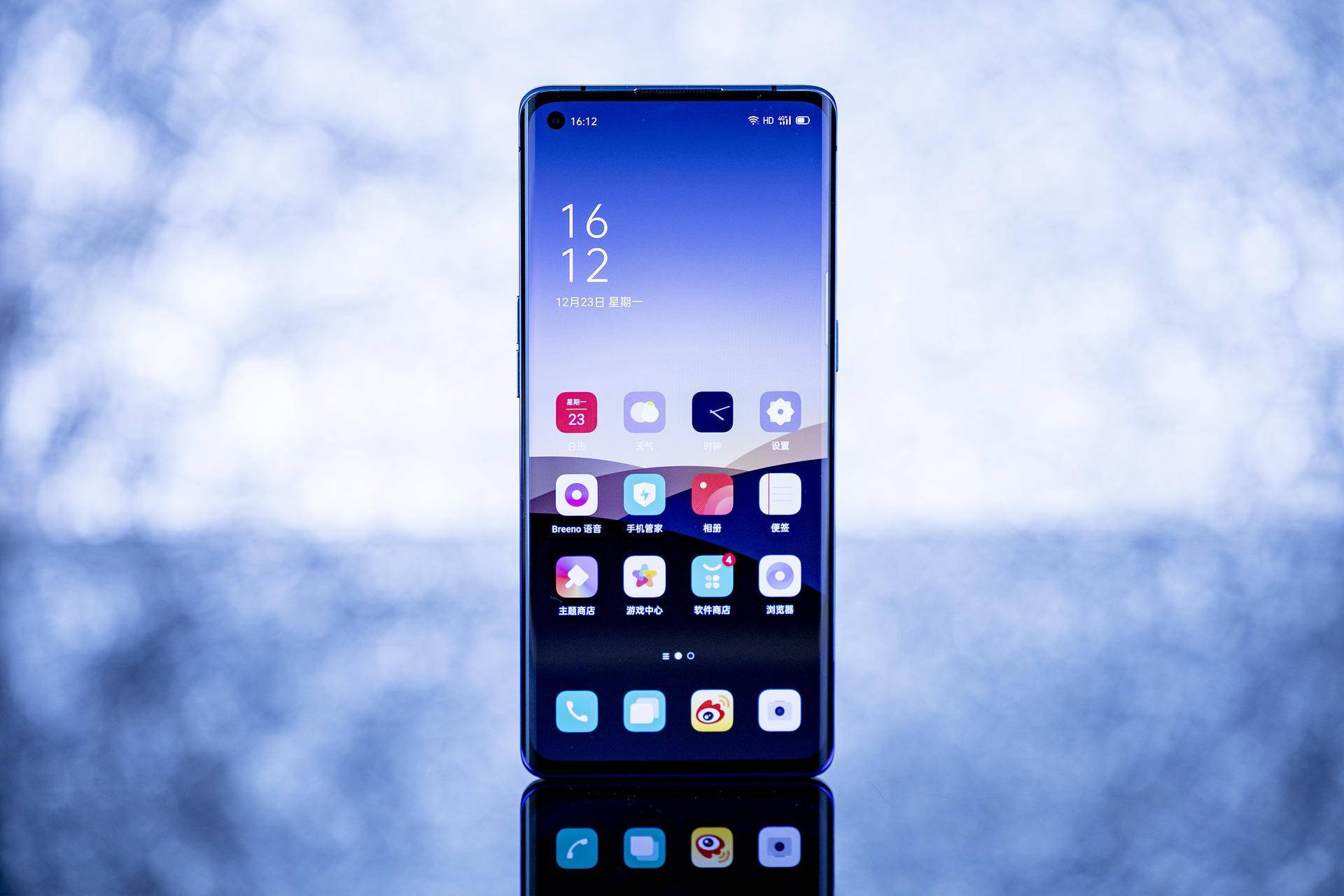 opporeno5曝光矩阵三摄加挖孔屏设计120hz屏幕到来