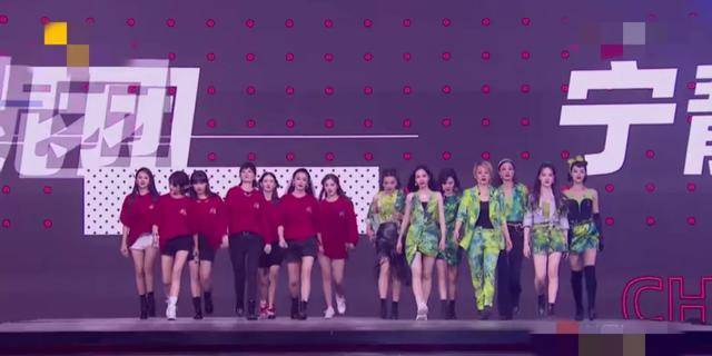 婚纱|原创张雨绮披婚纱称期盼幸福，黄圣依证其单身，与金融男的绯闻告吹