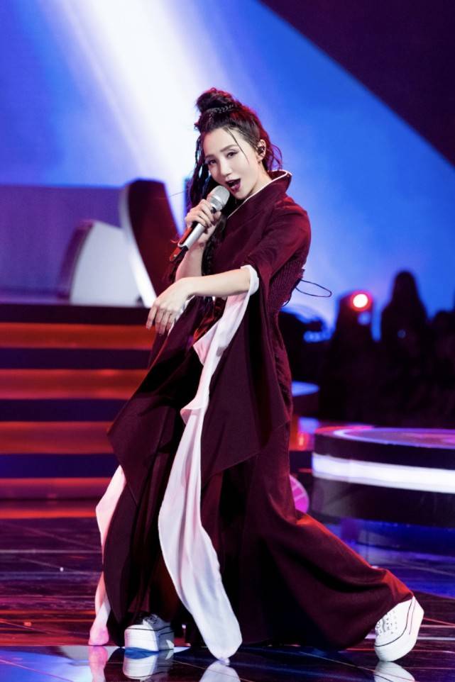 全额|原创阿朵叫停粉丝打投，全额退款，原来娱乐圈真的有清流