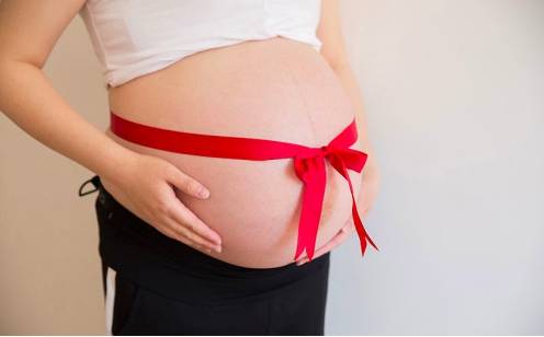 奚梦瑶|说生过孩子都没人信!奚梦瑶产后复工首秀:你美成这样