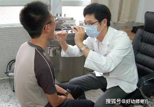 才对|吃馒头、喝醋只会加重伤情，要这样做才对孩子被鱼刺卡了喉咙