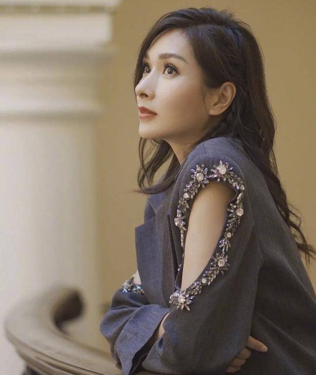 事业|原创从亚姐冠军到配角演员，回看杨恭如被“情”耽误的半生