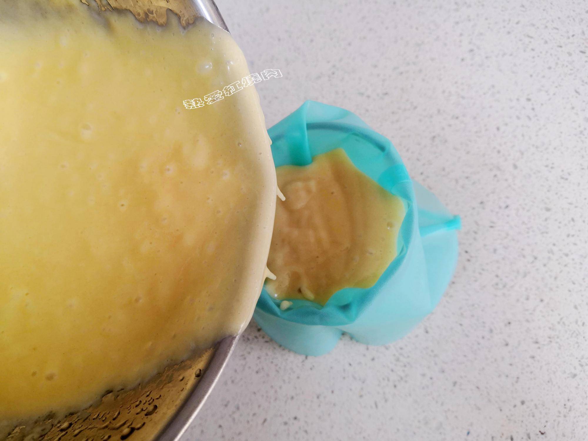 蛋糕|用料也简单只需要油水面，不用打发鸡蛋特省事这款蛋糕非常快手