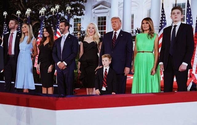 女婿|特朗普56岁前任为准女婿庆生,蒂芙尼为抢C位却把他扔一边