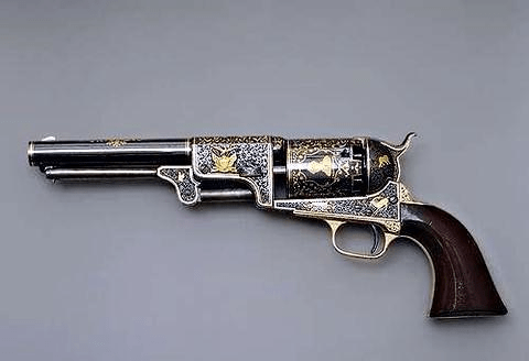 454英寸弹丸,口径比1851海军型的的.375英寸弹丸要大,当然威力也更强.