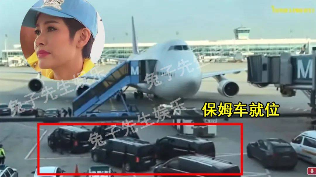 德国|诗妮娜回德国派头不小，8辆奔驰车护送，几十名帅气保镖下跪行李