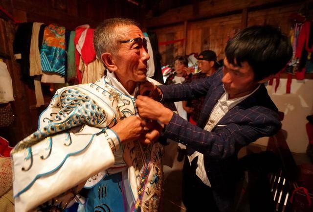 全村|中国最特别乡剧团：每年演一次，每次演三天，已经有150年历史