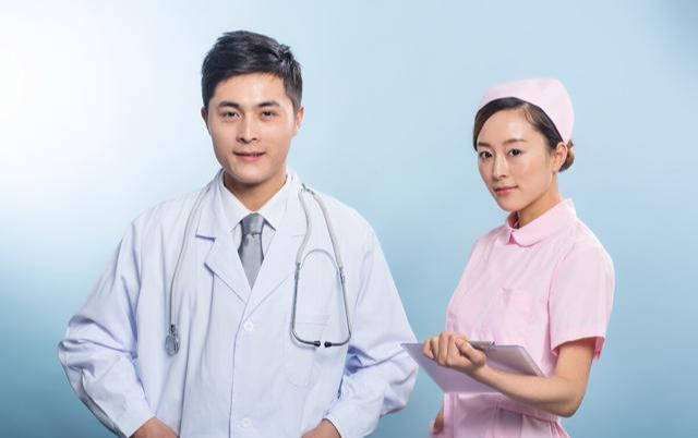 男子|53岁男子吃降压药10年,查出尿毒症,医生:只因忽略了1件事
