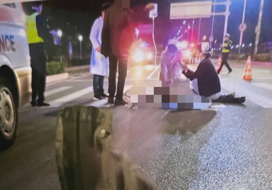 广东一女子崩溃了: 帮朋友开车压死人! 车没保险要自赔100万