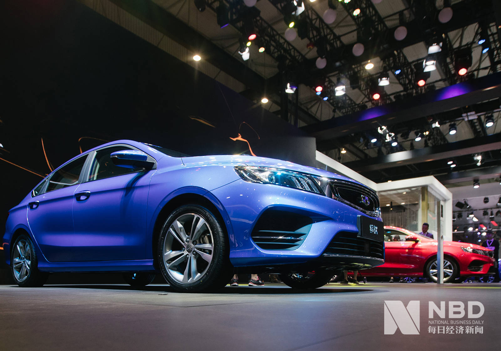 同比上涨|上市车企半年报出炉：14家车企中9家市值缩水，部分车企遭遇“暴击”