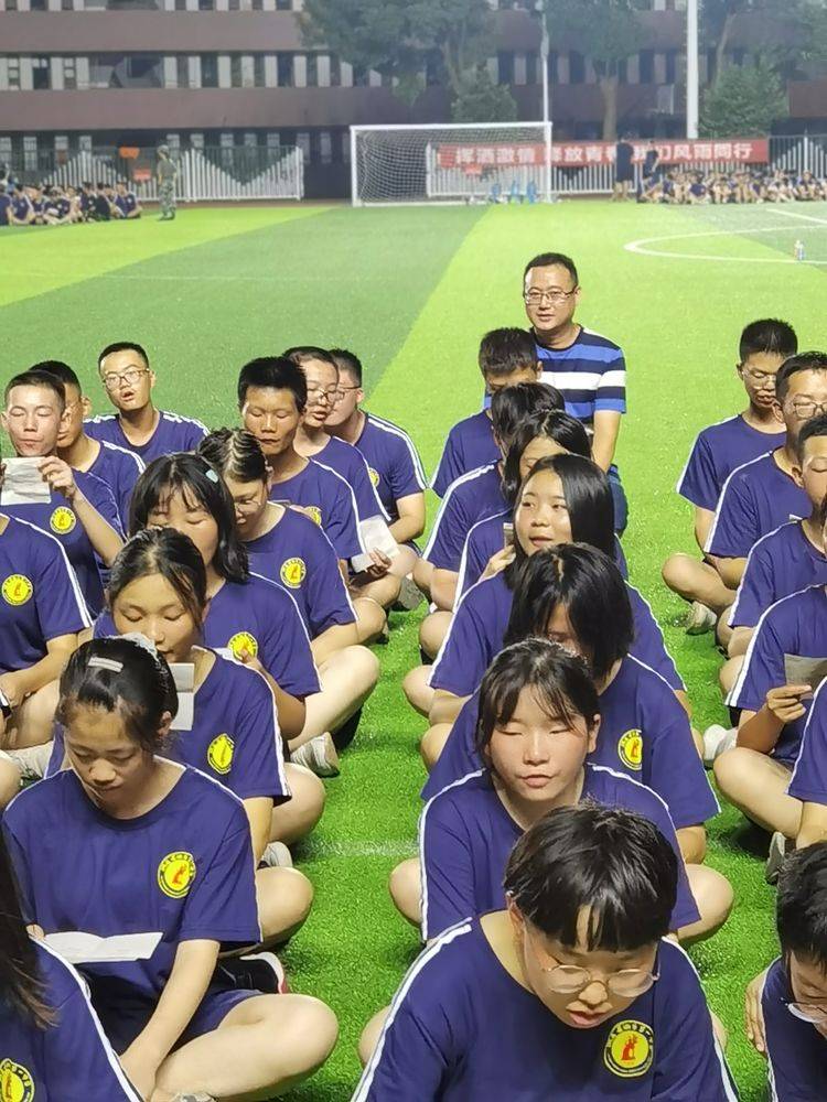 师情润|【湘乡一中军训录】DAY3 军训炼我意志，师情润我心田