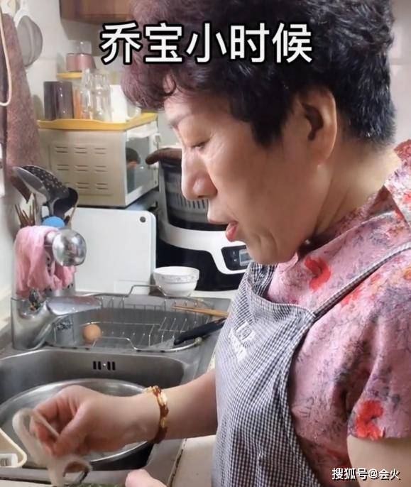 乔任梁去世4年,老母亲经营儿子生前品牌引争议