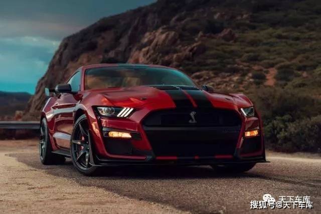 全新mustang(参数|图片) shelby gt500在福特mustang车型基础上,换装