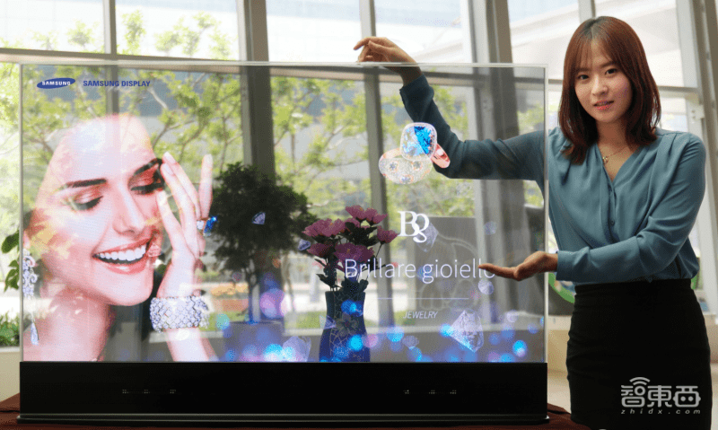 雷军|从张艺谋到雷军，谁吹爆了透明屏神话？